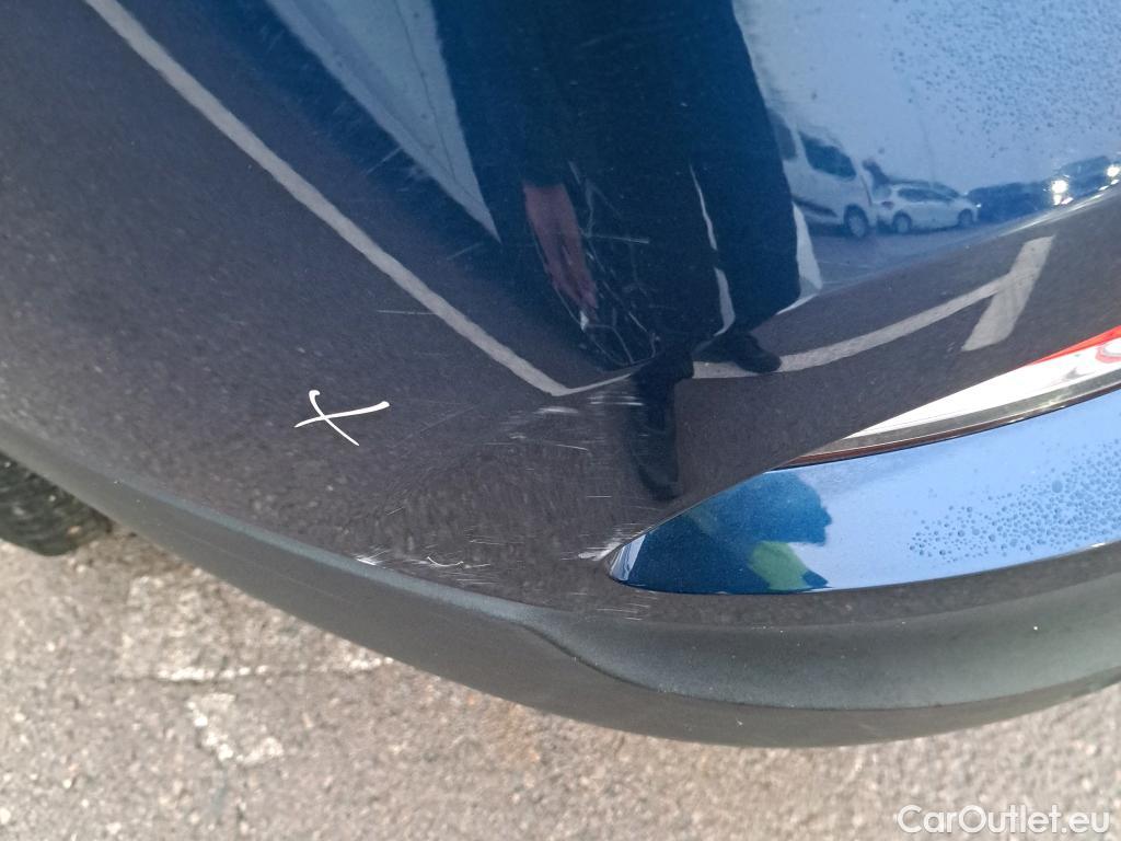  Renault  Kadjar RENAULT  / 2019 / 5P / crossover Intens Blue dCi 85kW (115CV) #23