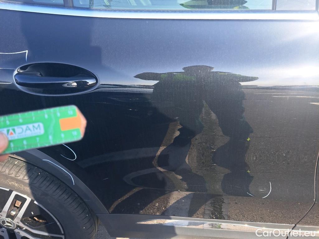  Mercedes  GLA MERCEDES-BENZ  / 2020 / 5P / todoterreno  200 D #4