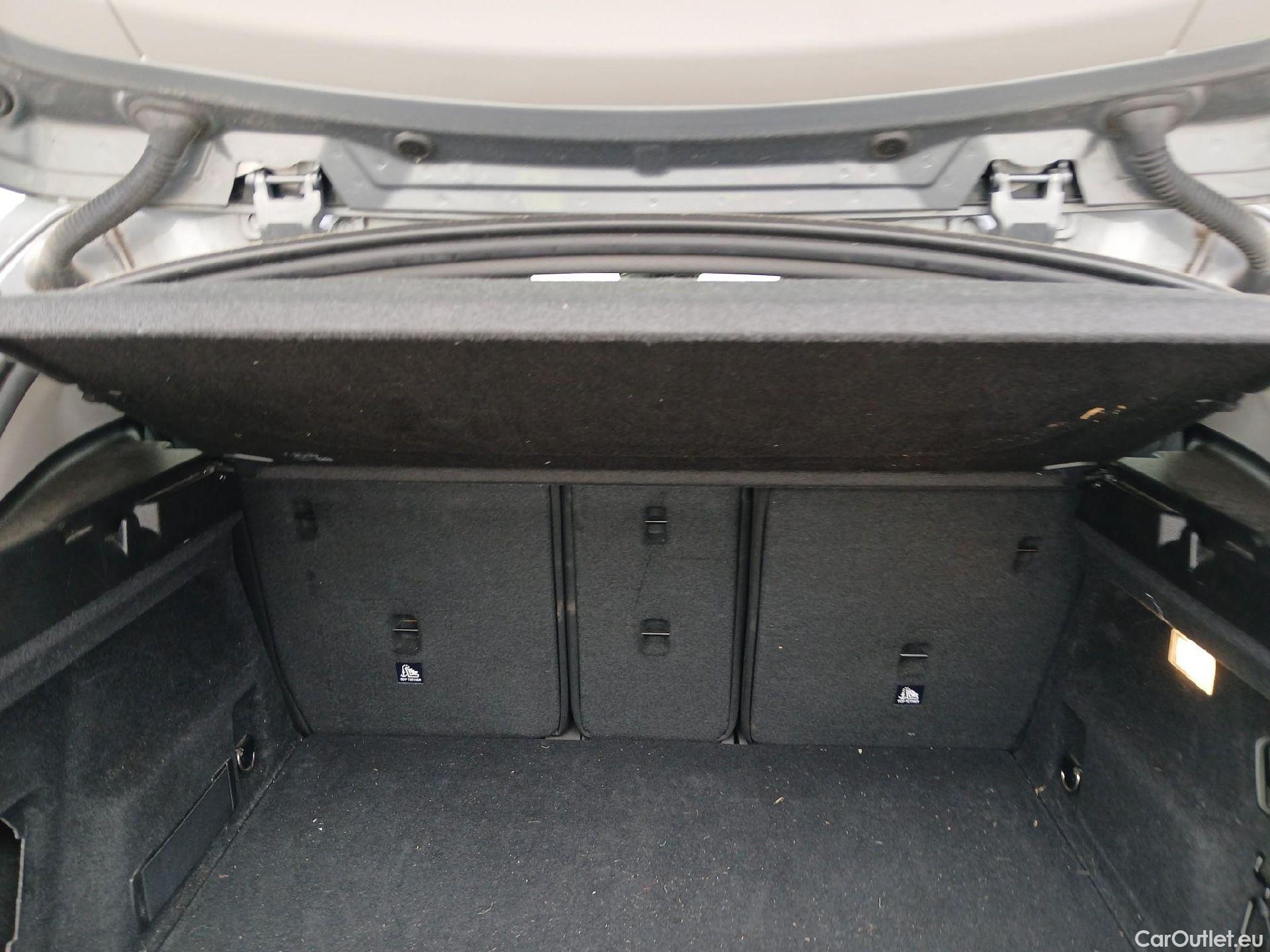  Bmw  X2 BMW  / 2017 / 5P / todoterreno sDrive18d (AC) #4