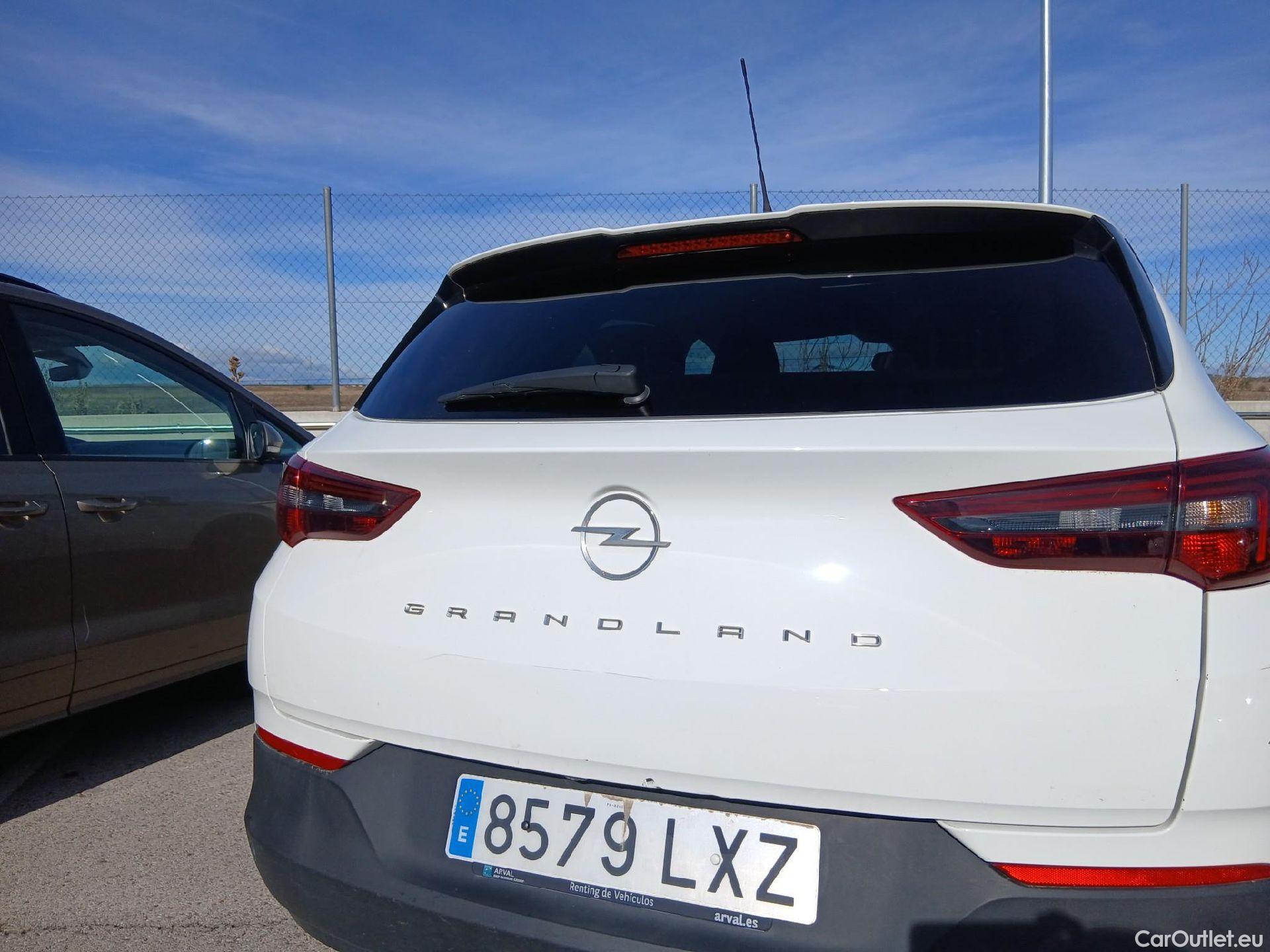  Opel   Grandland X OPEL Grandland / 2021 / 5P / todoterreno 1.5 CDTi Business Edition Auto #30