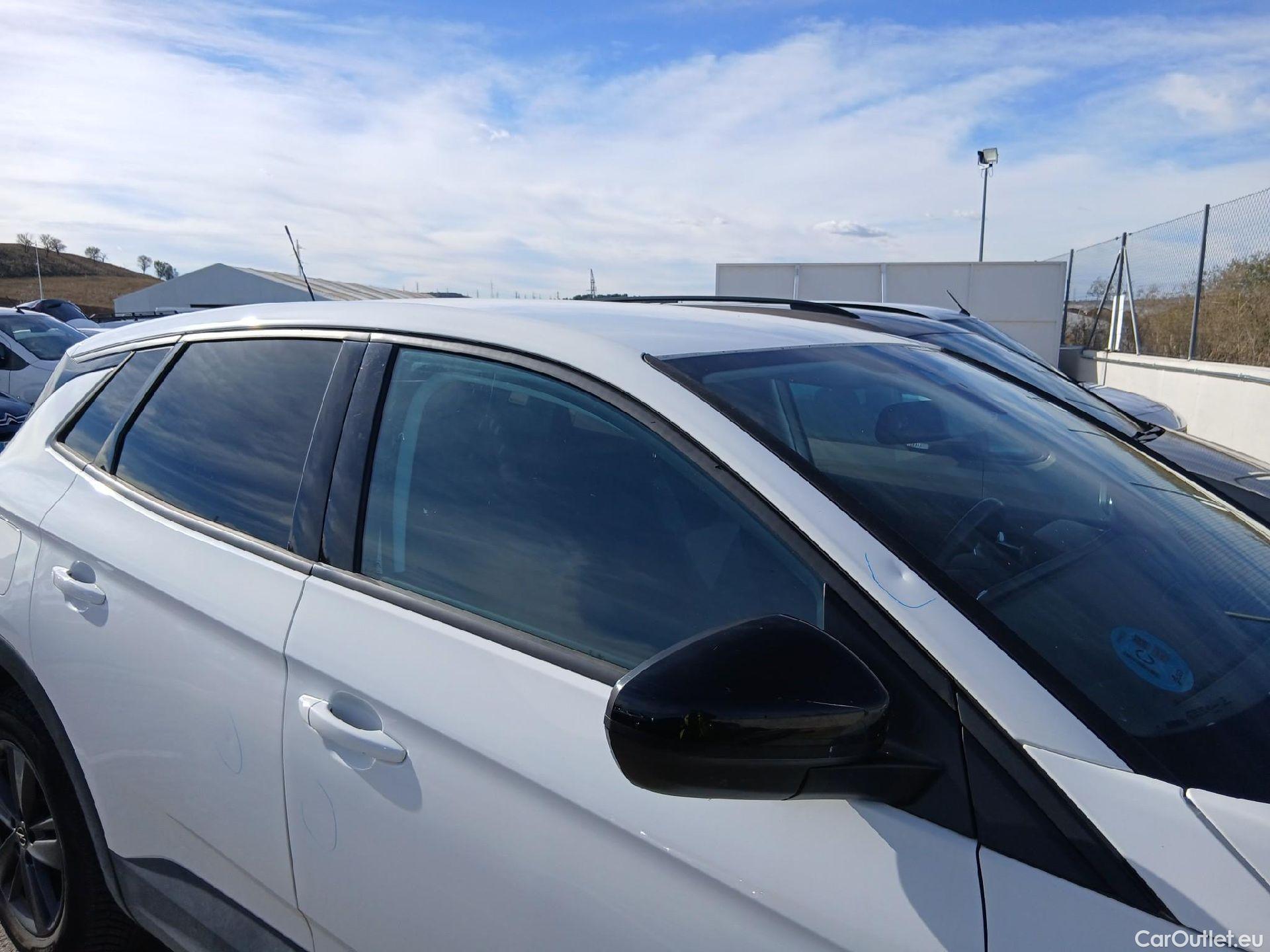  Opel   Grandland X OPEL Grandland / 2021 / 5P / todoterreno 1.5 CDTi Business Edition Auto #39