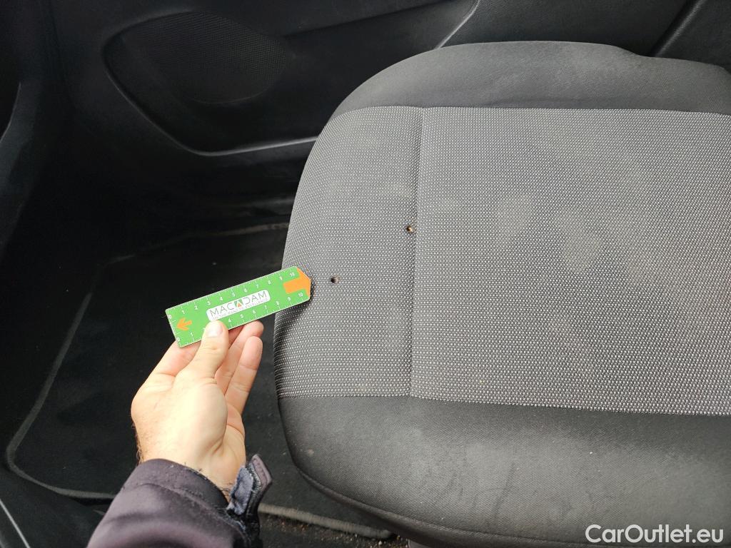  Opel  Combo OPEL  / 2018 / 3P / furgón derivado de turismo Cargo L 1000kg Diesel 1.5 100HP S&S MT E (AC) #25