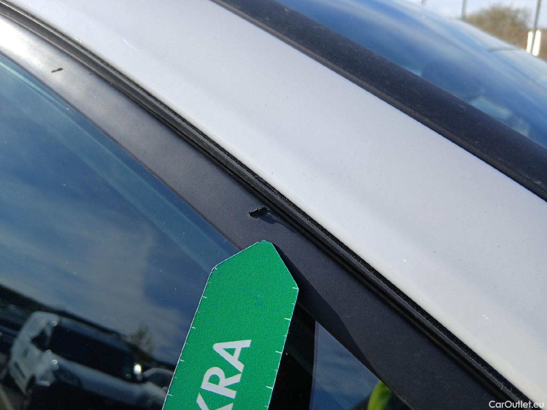  Opel   Grandland X OPEL Grandland / 2021 / 5P / todoterreno 1.5 CDTi Business Edition Auto #40