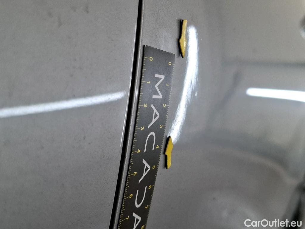  KIA  XCeed KIA  / 2019 / 5P / Crossover 1.6 GDI ISG ISG PHEV DESIGN DCT6 #58