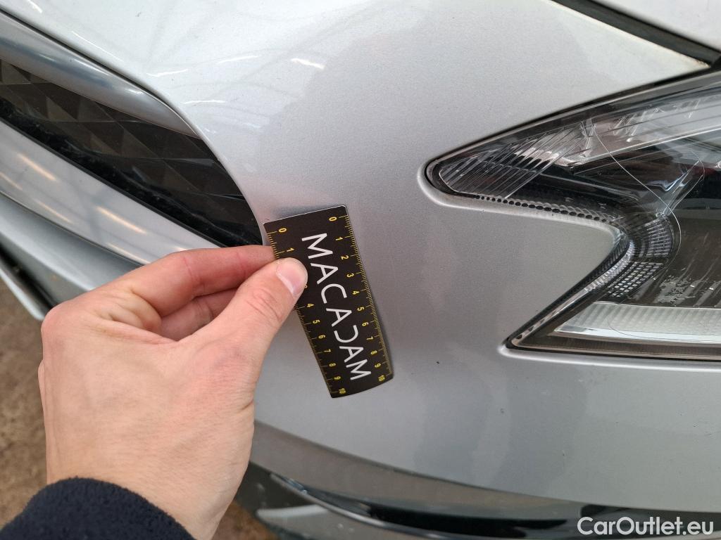  KIA  XCeed KIA  / 2019 / 5P / Crossover 1.6 GDI ISG ISG PHEV DESIGN DCT6 #63