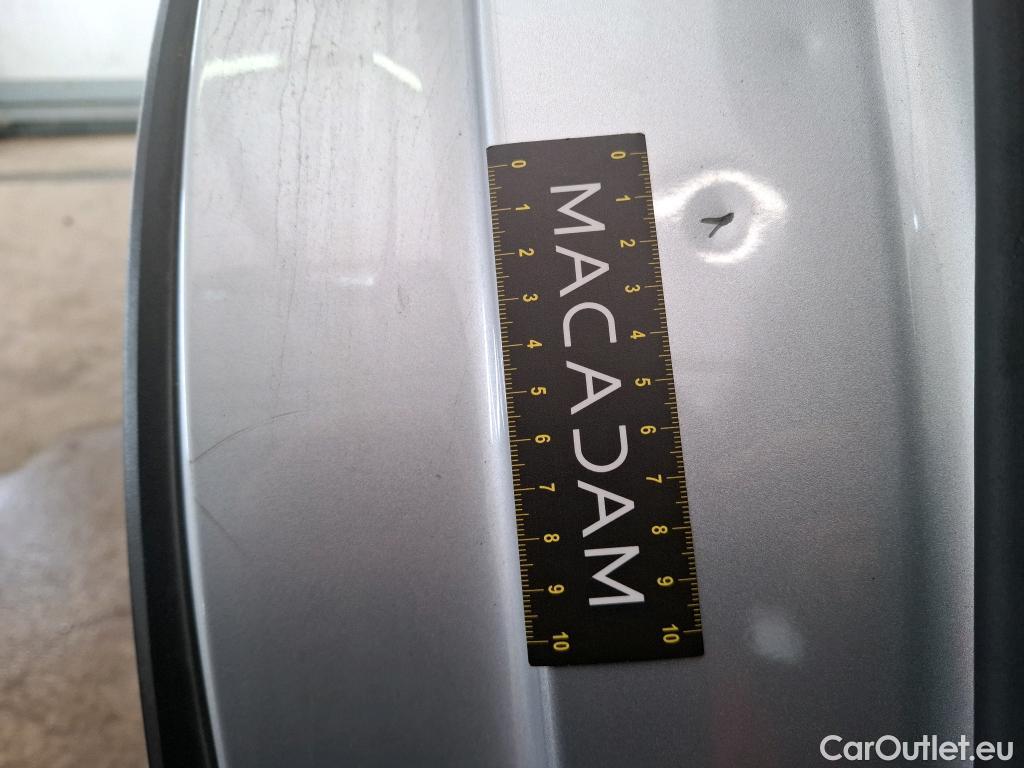  KIA  XCeed KIA  / 2019 / 5P / Crossover 1.6 GDI ISG ISG PHEV DESIGN DCT6 #25