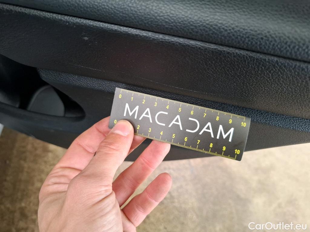  KIA  XCeed KIA  / 2019 / 5P / Crossover 1.6 GDI ISG ISG PHEV DESIGN DCT6 #47