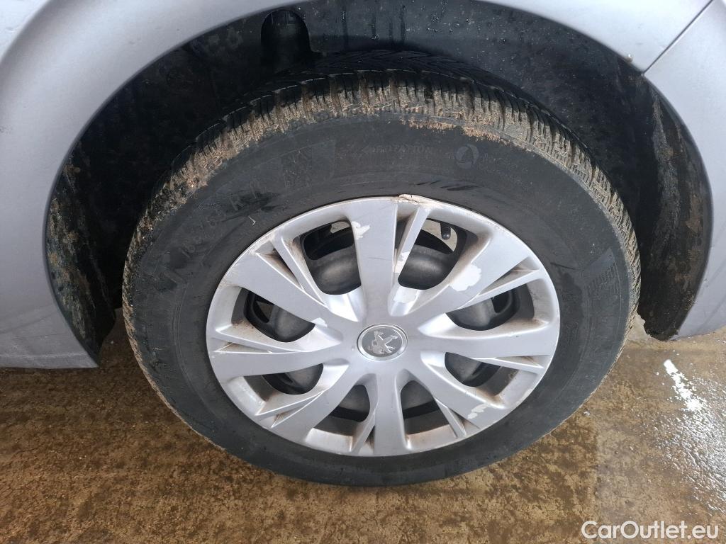  Peugeot  208  Affaire Premium Pack 1.5 HDi 100CV BVM5 E6dT #39