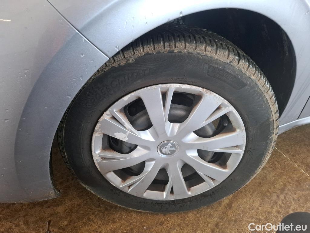  Peugeot  208  Affaire Premium Pack 1.5 HDi 100CV BVM5 E6dT #33