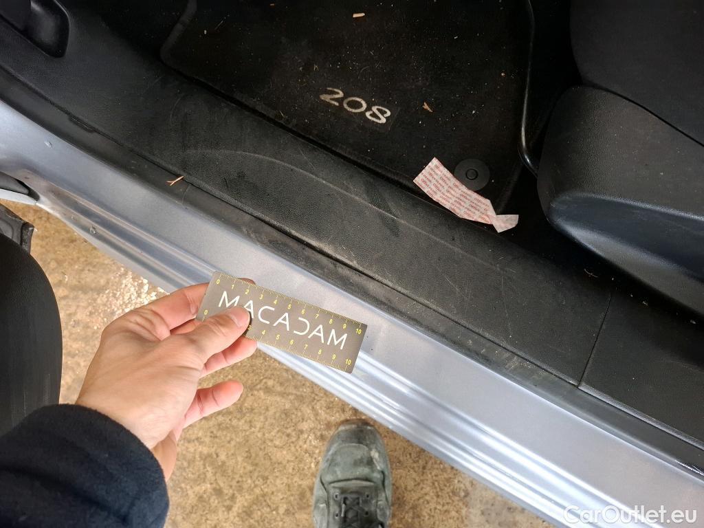  Peugeot  208  Affaire Premium Pack 1.5 HDi 100CV BVM5 E6dT #18