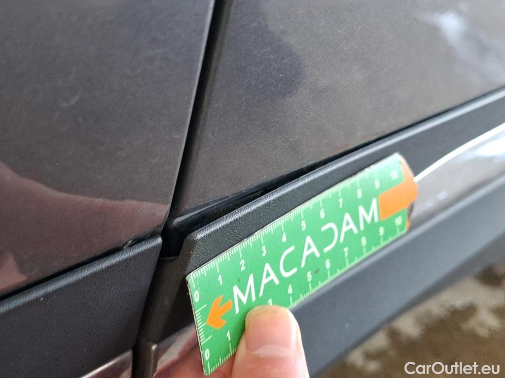  Mercedes  GLA MERCEDES-BENZ  / 2020 / 5P / SUV 1.3  250 e BUSINESS LINE DCT #40