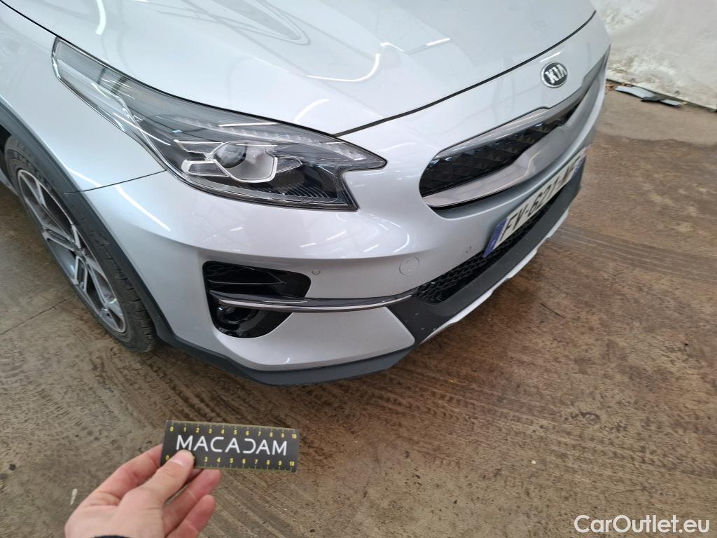  KIA  XCeed KIA  / 2019 / 5P / Crossover 1.6 GDI ISG ISG PHEV DESIGN DCT6 #59