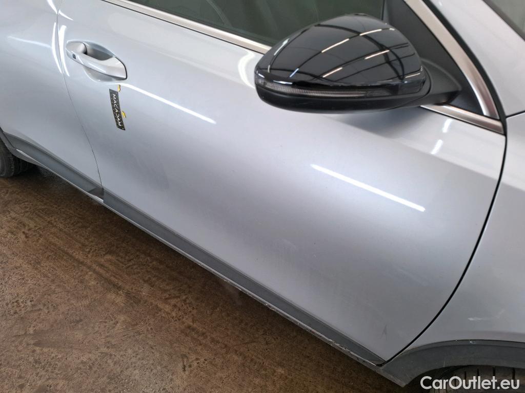  KIA  XCeed KIA  / 2019 / 5P / Crossover 1.6 GDI ISG ISG PHEV DESIGN DCT6 #48