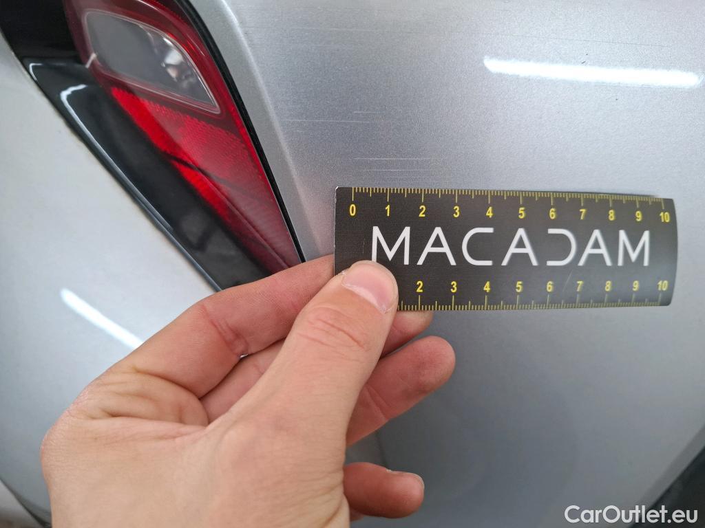  KIA  XCeed KIA  / 2019 / 5P / Crossover 1.6 GDI ISG ISG PHEV DESIGN DCT6 #23