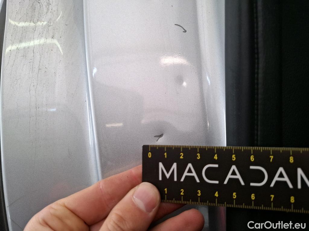  KIA  XCeed KIA  / 2019 / 5P / Crossover 1.6 GDI ISG ISG PHEV DESIGN DCT6 #29