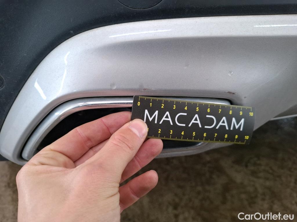  KIA  XCeed KIA  / 2019 / 5P / Crossover 1.6 GDI ISG ISG PHEV DESIGN DCT6 #70