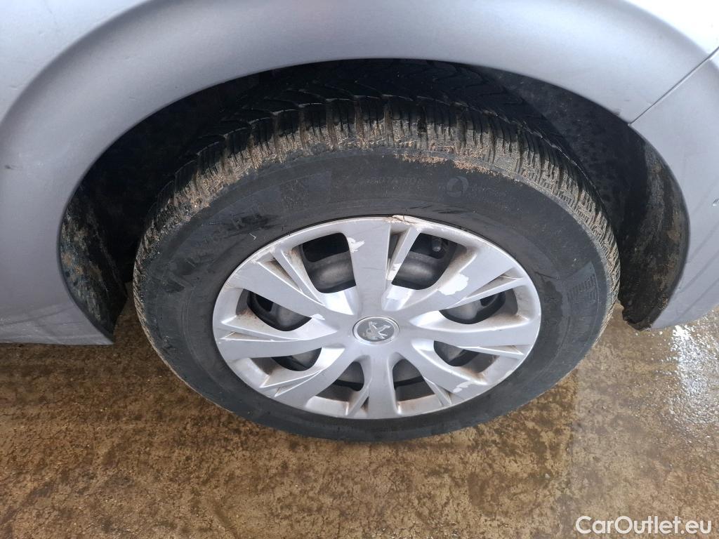  Peugeot  208  Affaire Premium Pack 1.5 HDi 100CV BVM5 E6dT #38