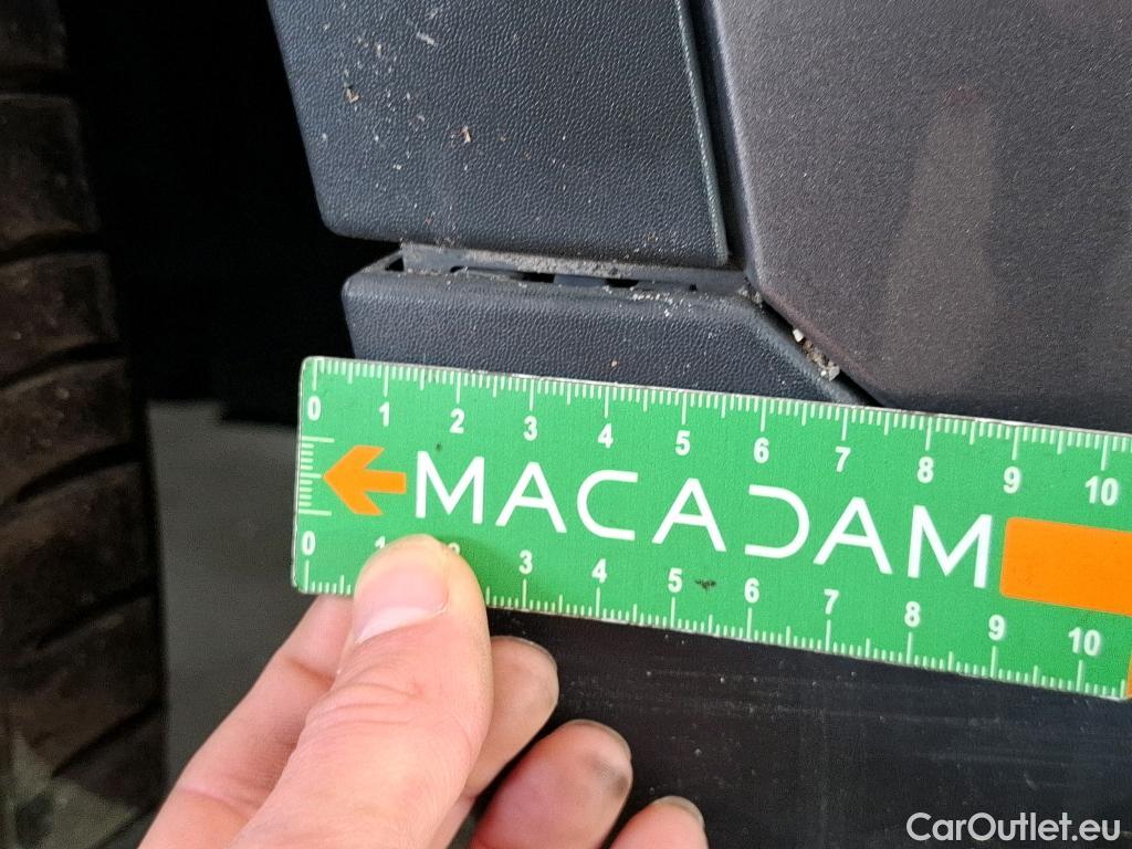  Mercedes  GLA MERCEDES-BENZ  / 2020 / 5P / SUV 1.3  250 e BUSINESS LINE DCT #42