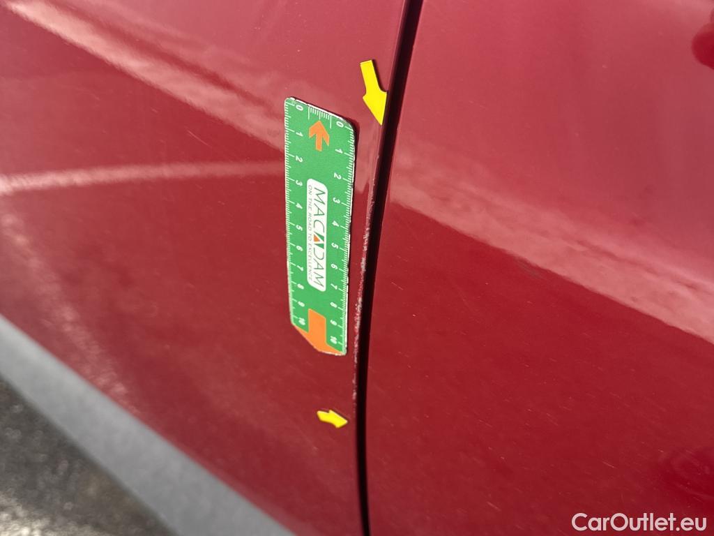  Hyundai  Tucson HYUNDAI  / 2020 / 5P / SUV 1.6 PHEV 265 HTRAC CREATIVE 4WD AUTO #40