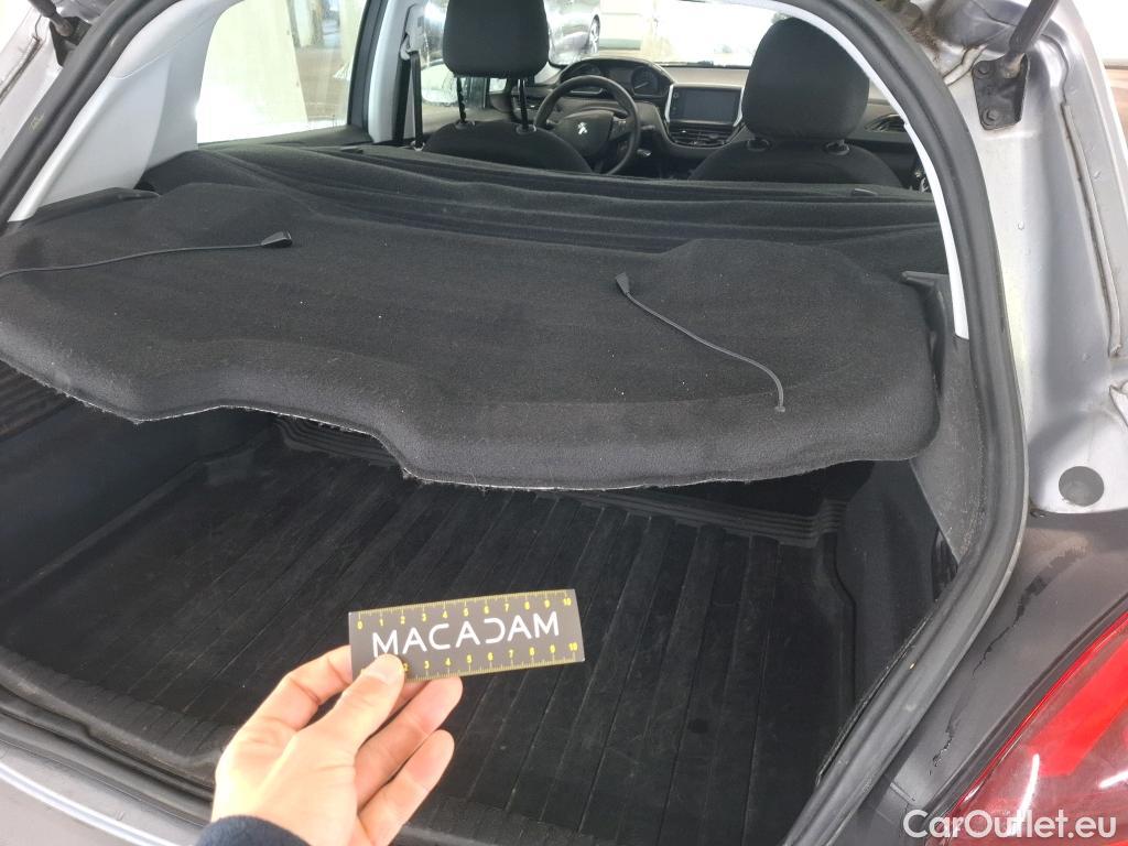  Peugeot  208  Affaire Premium Pack 1.5 HDi 100CV BVM5 E6dT #28