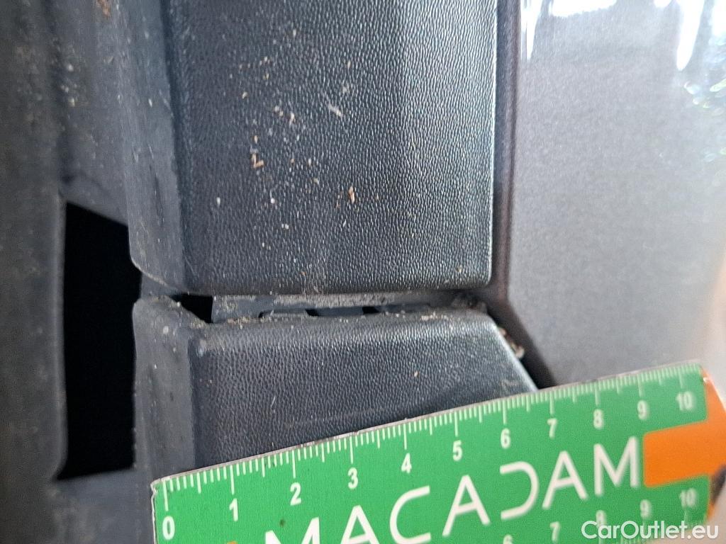  Mercedes  GLA MERCEDES-BENZ  / 2020 / 5P / SUV 1.3  250 e BUSINESS LINE DCT #44