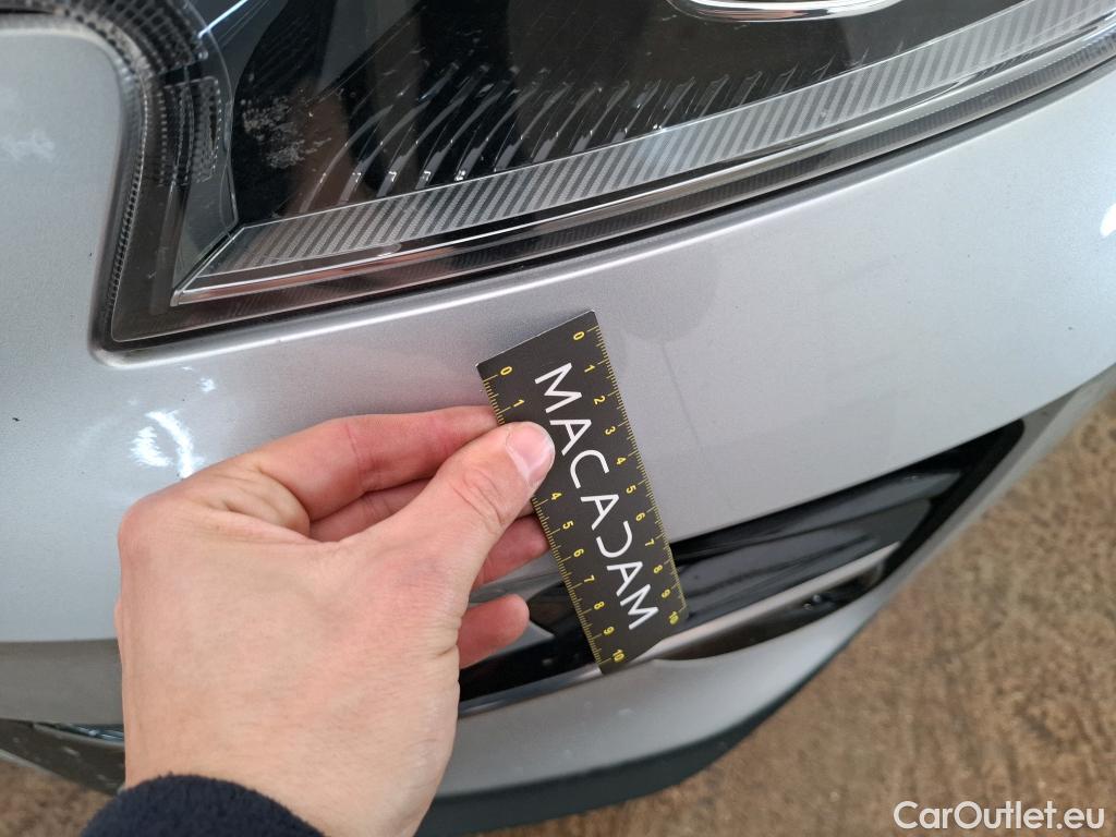  KIA  XCeed KIA  / 2019 / 5P / Crossover 1.6 GDI ISG ISG PHEV DESIGN DCT6 #62