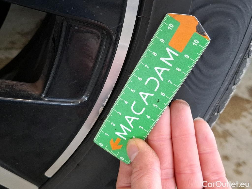  Mercedes  GLA MERCEDES-BENZ  / 2020 / 5P / SUV 1.3  250 e BUSINESS LINE DCT #18