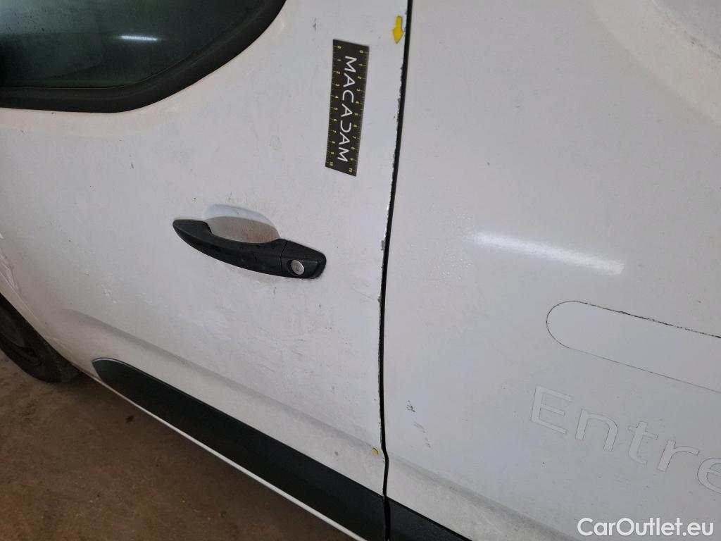  Citroen  Berlingo  Fourgon Club M 650 1.5 BlueHDi 75CV BVM5 E6dT #40