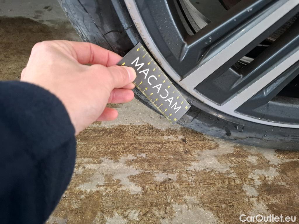  Bmw  Serie 1 BMW Série 1 / 2019 / 5P / Berline 116i Business Design #10