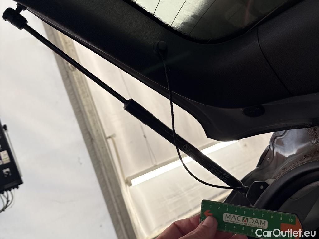  Hyundai  Konna Kona Business Hybrid 2WD 1.6 GDI 140CV BVA6 E6d #3