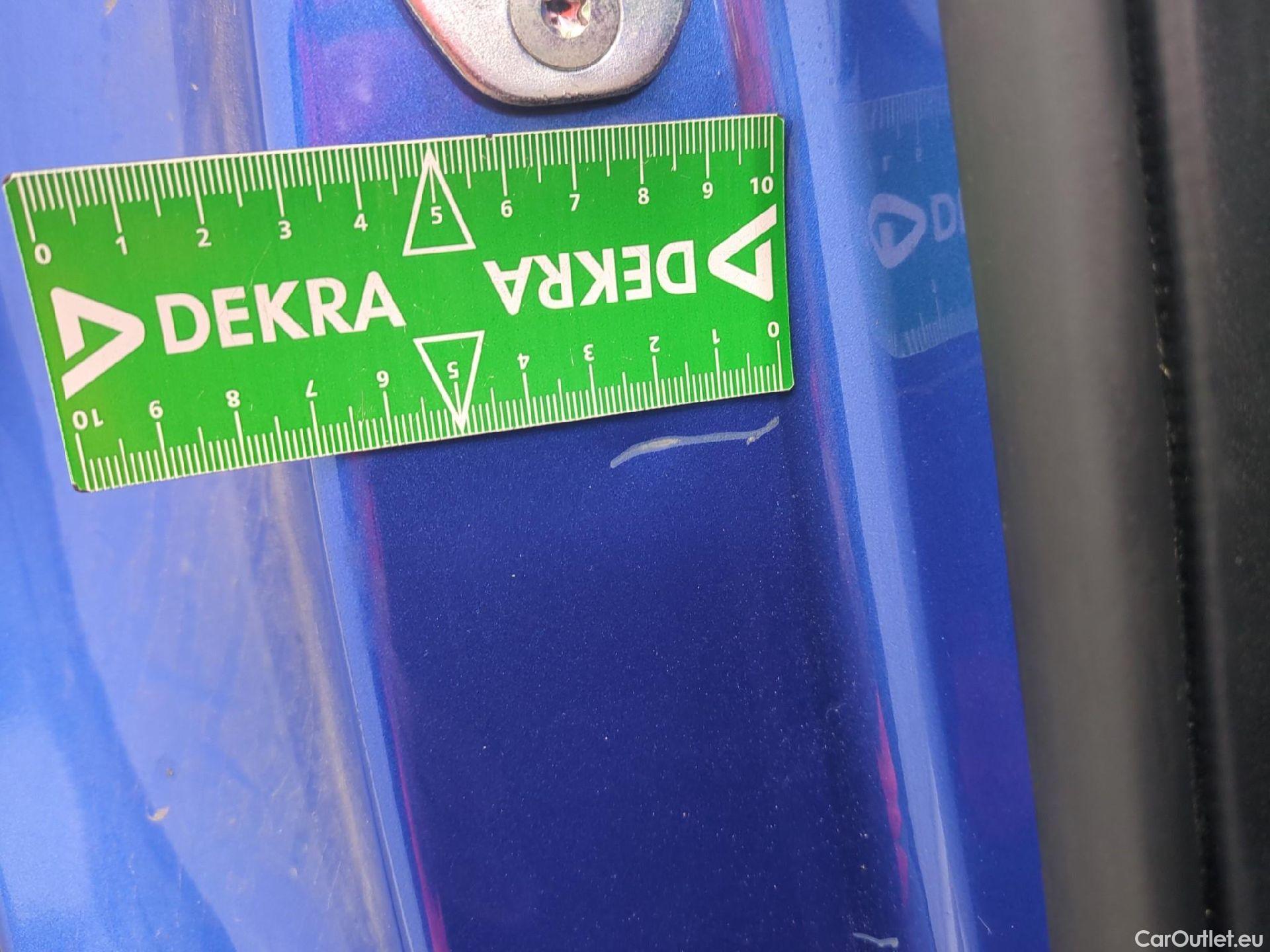  KIA  Sportage KIA  / 2021 / 5P / SUV 1.6 T-GDI 265 PHEV AUTO 4WD GT-L PREM BU #32