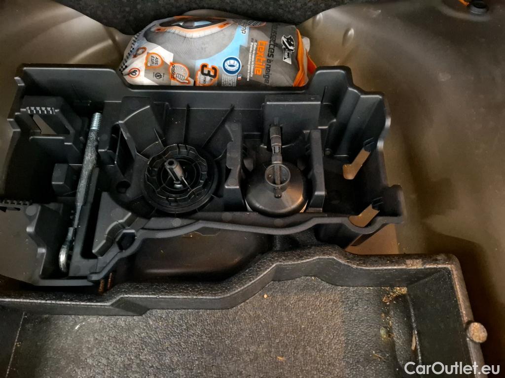  Peugeot  2008  Active Business 1.2 PureTech 100CV BVM6 E6d #22