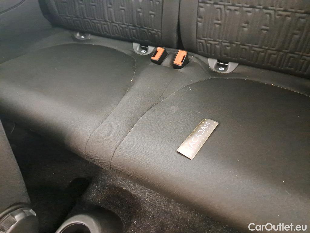  Fiat  500 FIAT  / 2015 / 3P / Berline Hybrid 1.0 BSG 70 ch Pack Con Tec #2