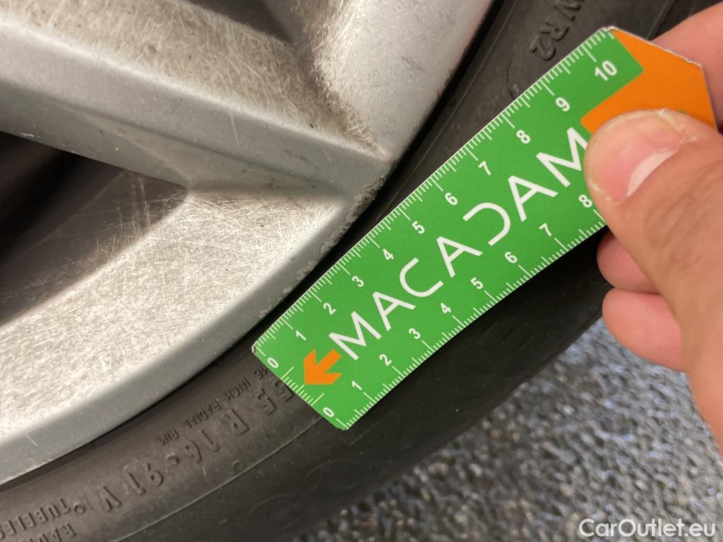  Seat  Leon  Style 2.0 TDI 115CV BVM6 E6d #8