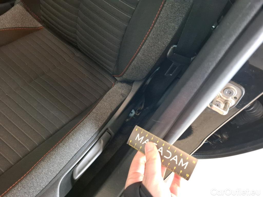  Peugeot  208  Active Business 1.5 HDi 100CV BVM6 E6d #1