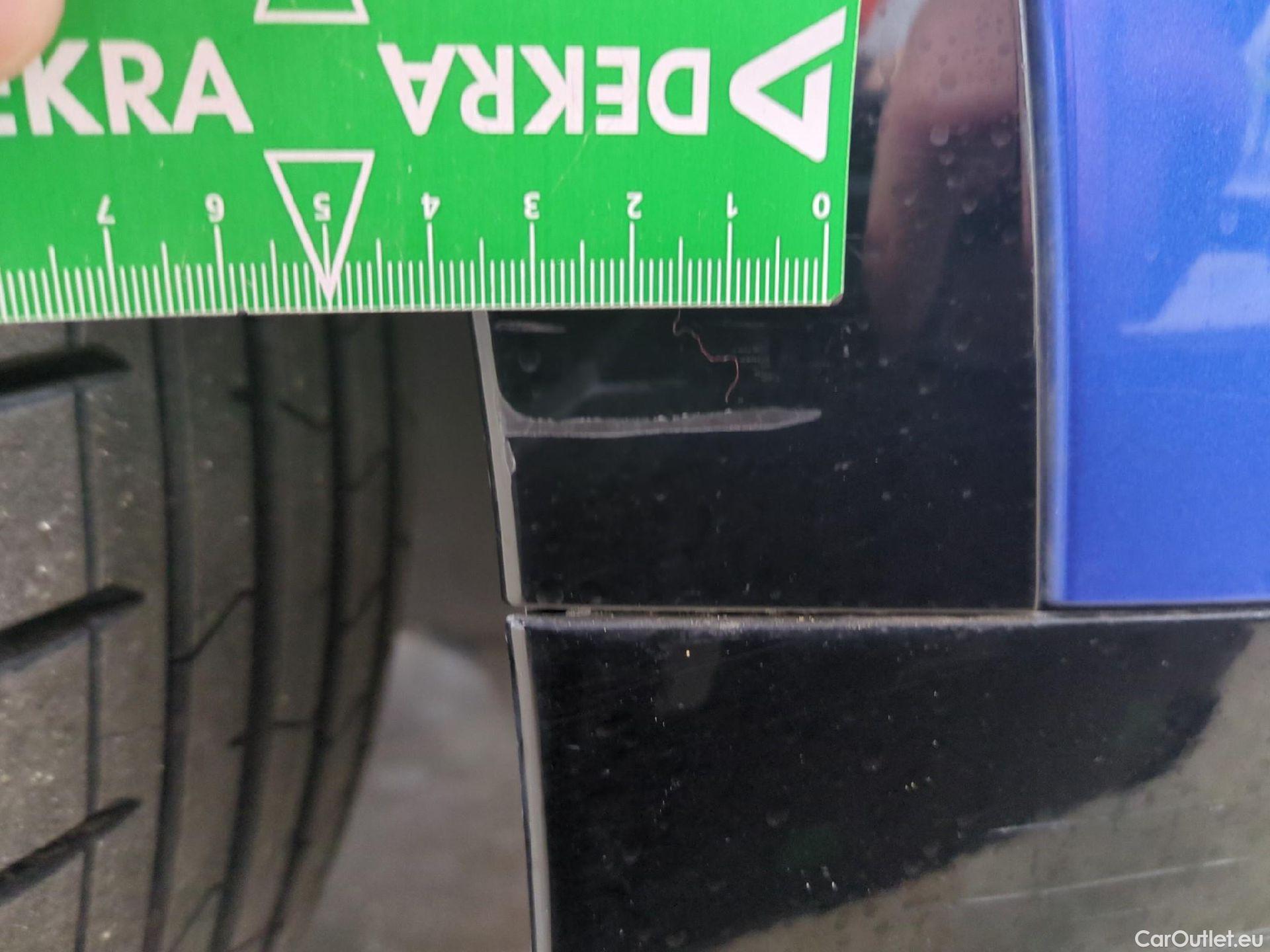  KIA  Sportage KIA  / 2021 / 5P / SUV 1.6 T-GDI 265 PHEV AUTO 4WD GT-L PREM BU #34