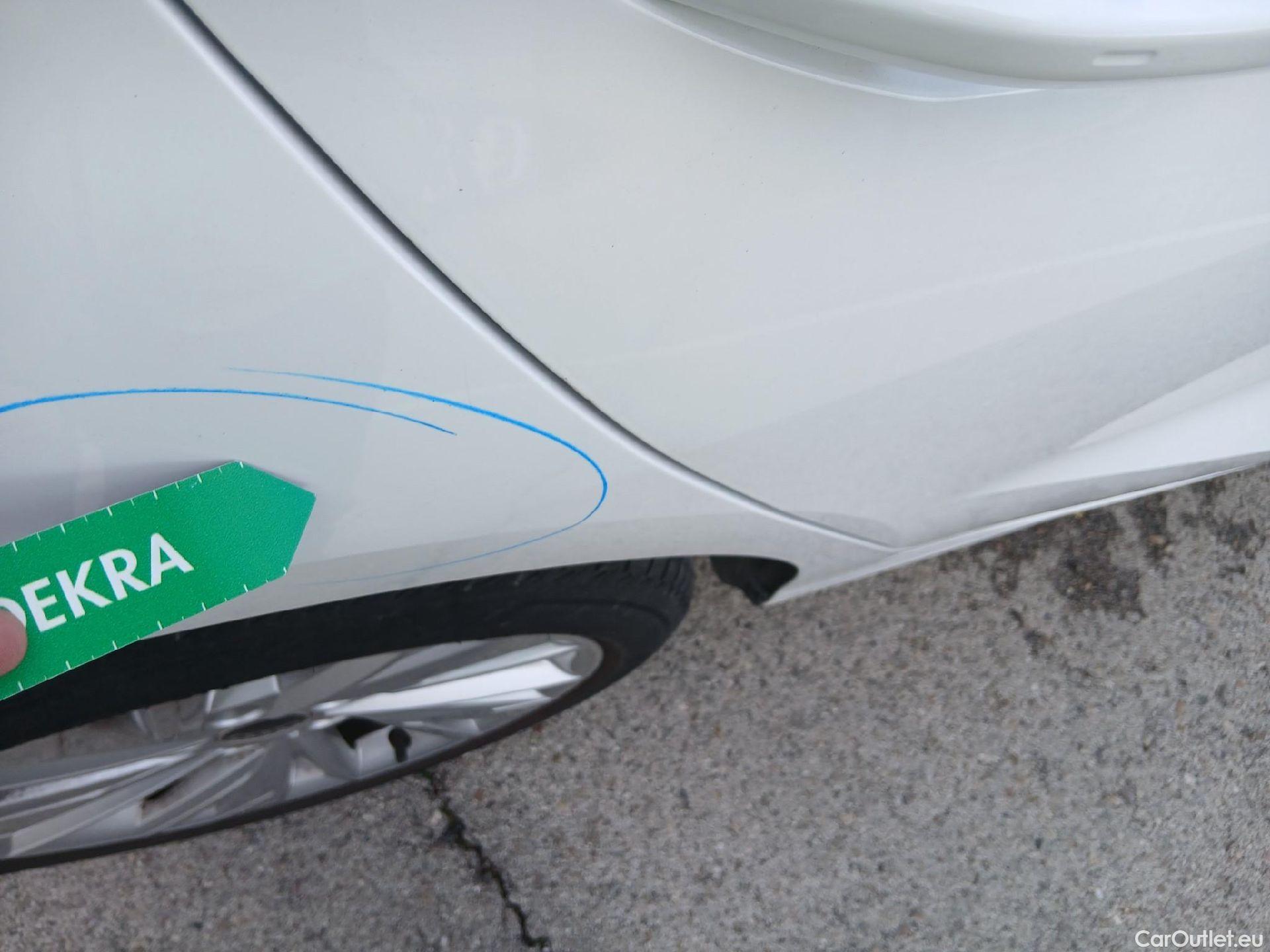  Audi  A3 AUDI  / 2020 / 5P / berlina con portón Sportback Advanced 30 TFSI 81kW S tronic (AC) #22