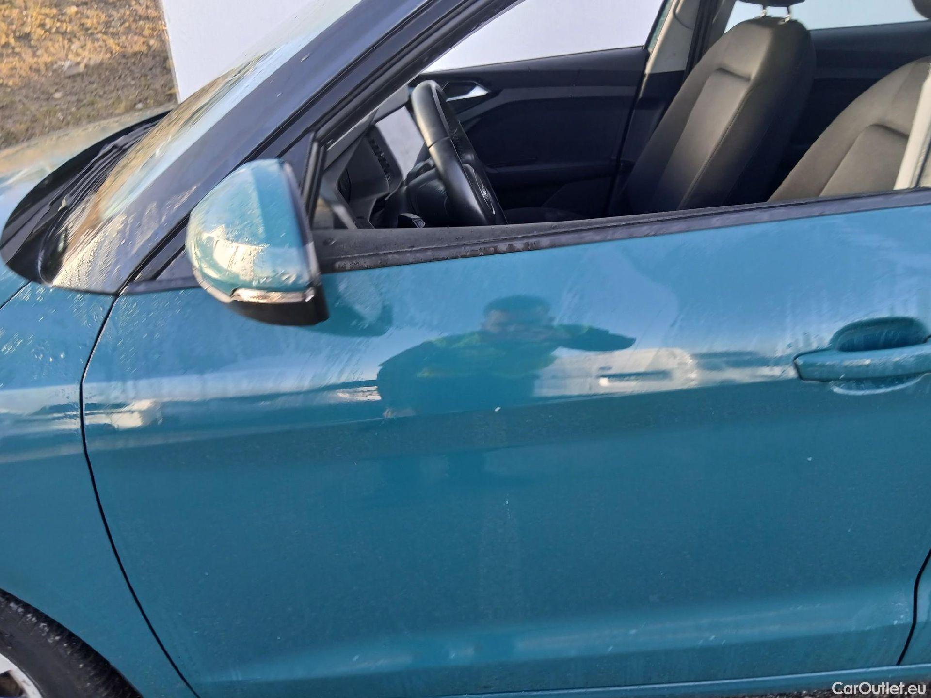  Audi  A1 Sportback AUDI A1 / 2018 / 5P / berlina con portón Sportback Advanced 35 TFSI 110kW S tron #13