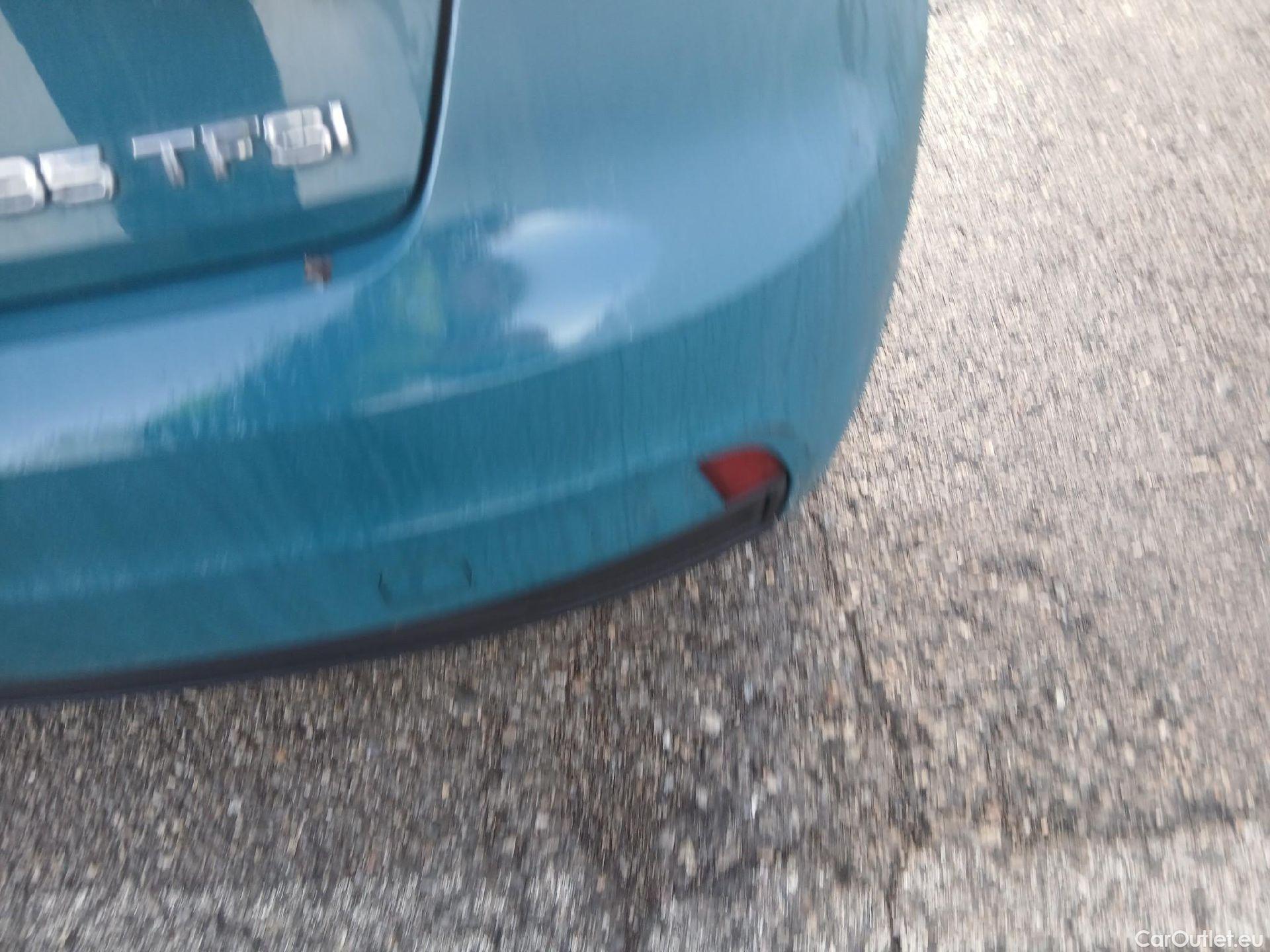  Audi  A1 Sportback AUDI A1 / 2018 / 5P / berlina con portón Sportback Advanced 35 TFSI 110kW S tron #16