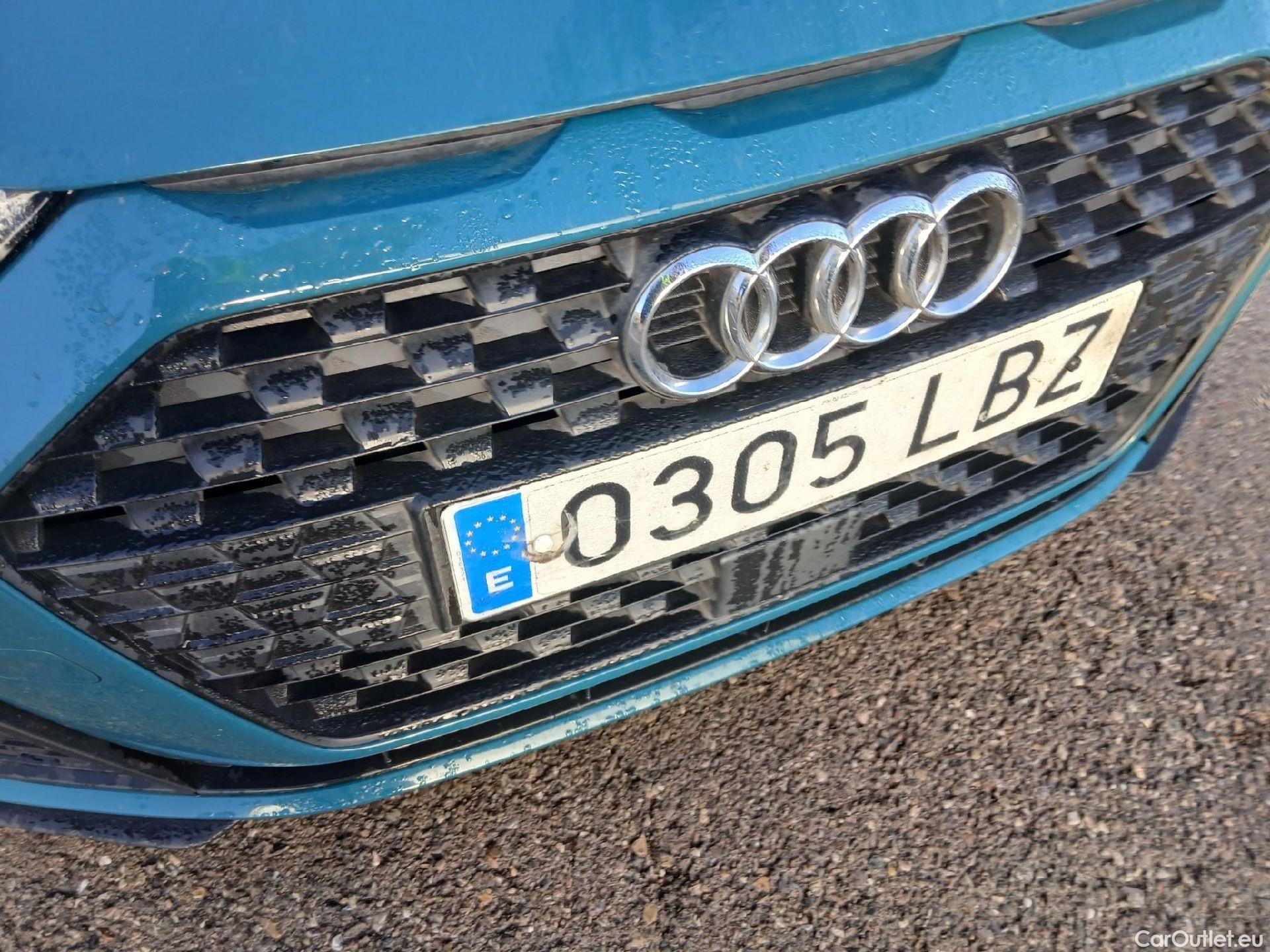  Audi  A1 Sportback AUDI A1 / 2018 / 5P / berlina con portón Sportback Advanced 35 TFSI 110kW S tron #3