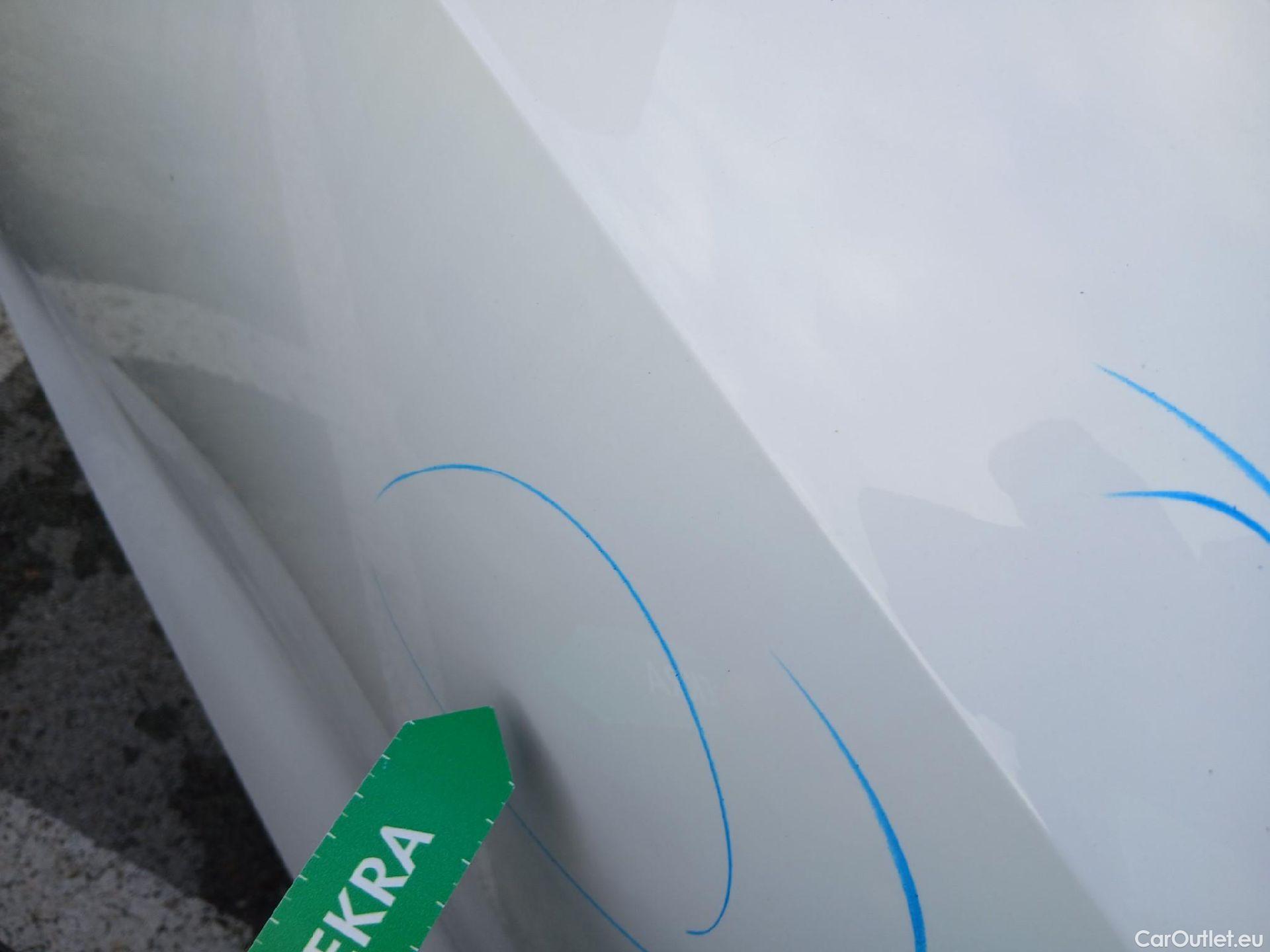  Audi  A3 AUDI  / 2020 / 5P / berlina con portón Sportback Advanced 30 TFSI 81kW S tronic (AC) #16