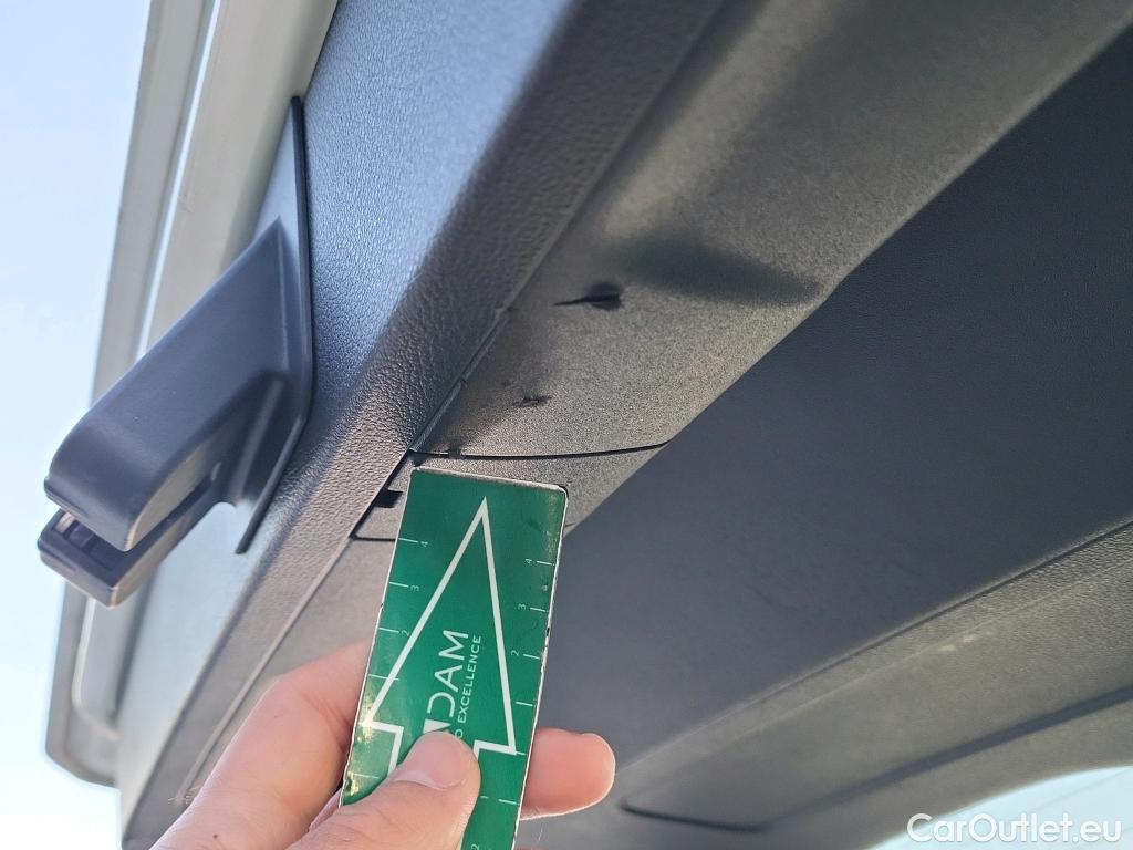  Audi  Q2 AUDI  / 2016 / 5P / todoterreno Design 30 TDI 85kW (116CV) (AC) #11