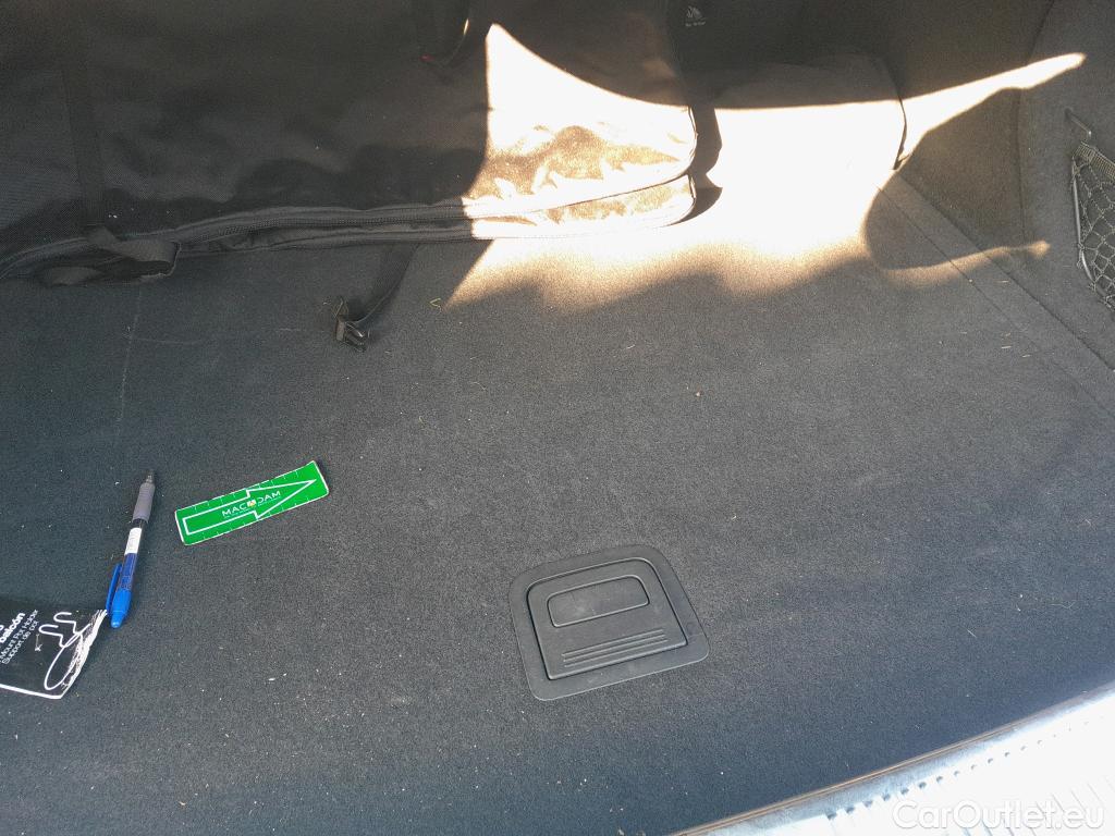  Land Rover  Discovery AUDI Q5 / 2020 / 5P / todoterreno S line 35 TDI 120kW S tronic #9