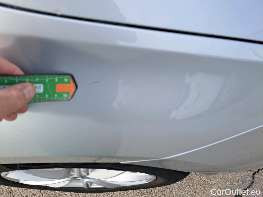  Bmw  Serie 2 BMW  Active Tourer/2018/5P/monovolumen compacto 216d Business #32