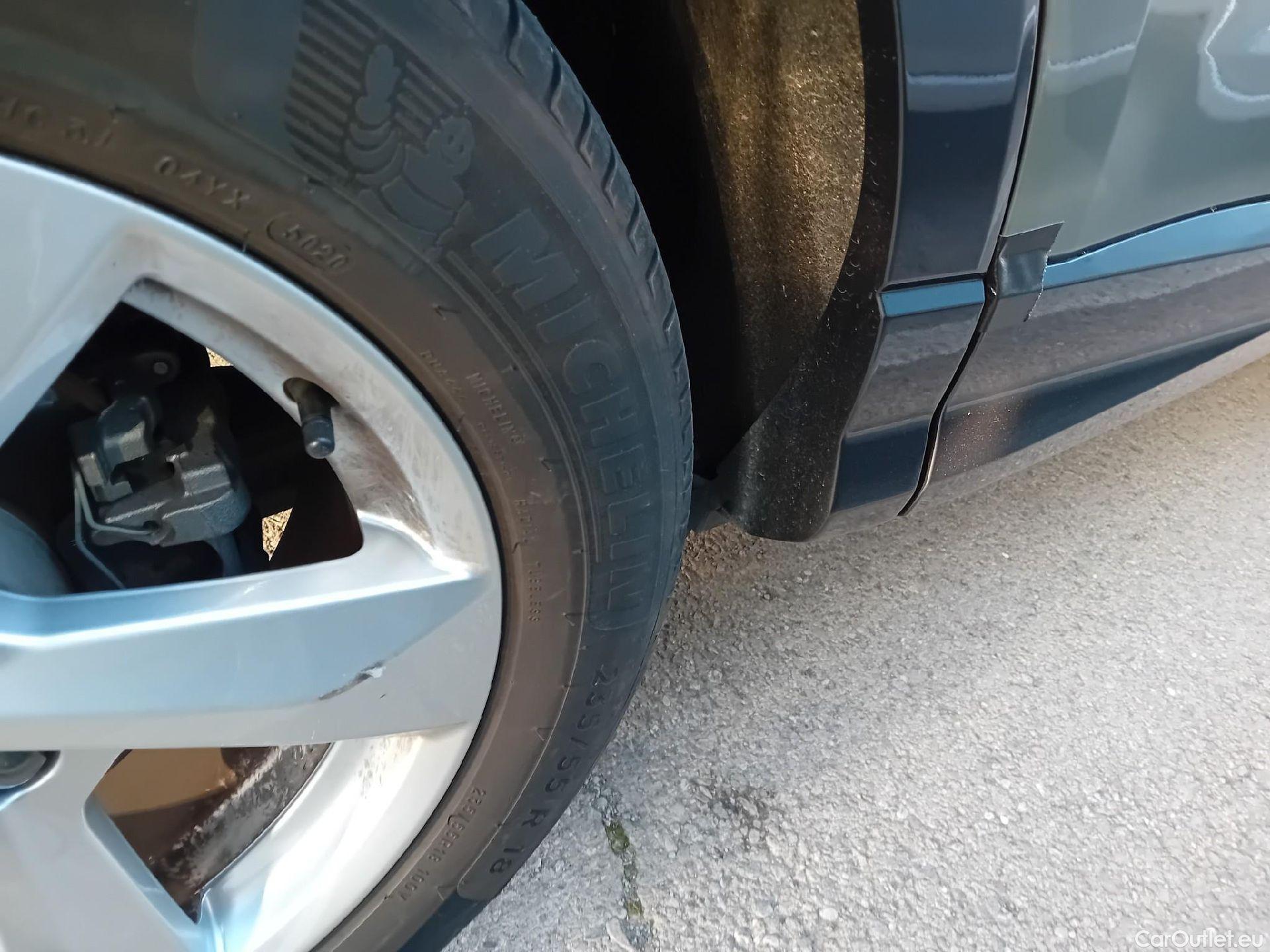  Audi  Q3 AUDI  / 2018 / 5P / todoterreno Advanced 35 TDI 110kW (150CV) S tronic (AC5) #24