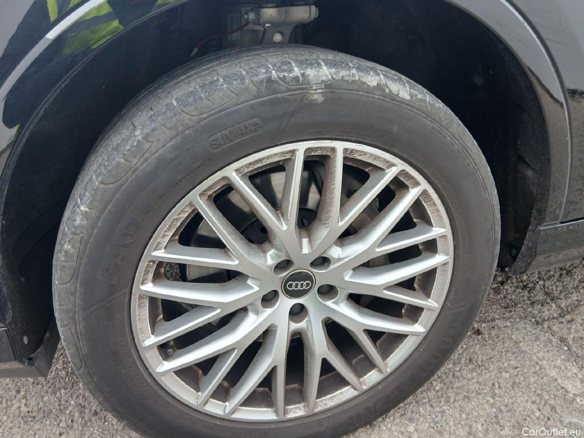  Audi  Q7 AUDI  / 2019 / 5P / todoterreno S line plus 45 TDI 170kW quat. tip.(SP) #24