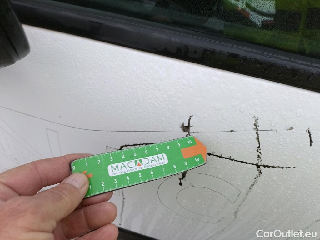  Citroen  C3 CITROEN  / 2016 / 5P / berlina con portón PureTech 60KW (82CV) FEEL (CX) #4