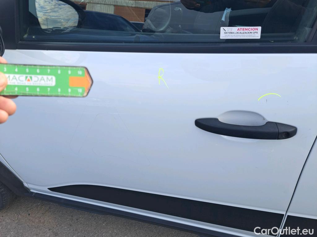  Dacia  Sandero DACIA  / 2020 / 5P / berlina con portón Stepway Essential TCe 67kW (90V) #46