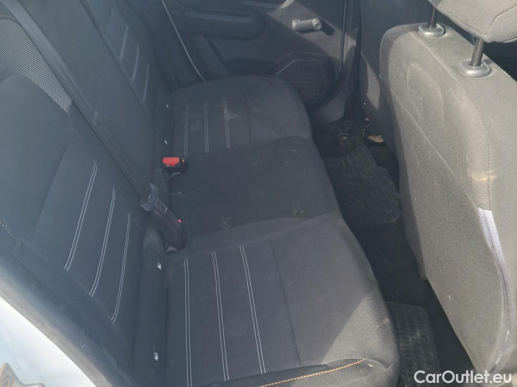  Dacia  Sandero DACIA  / 2020 / 5P / berlina con portón Stepway Essential TCe 67kW (90V) #15