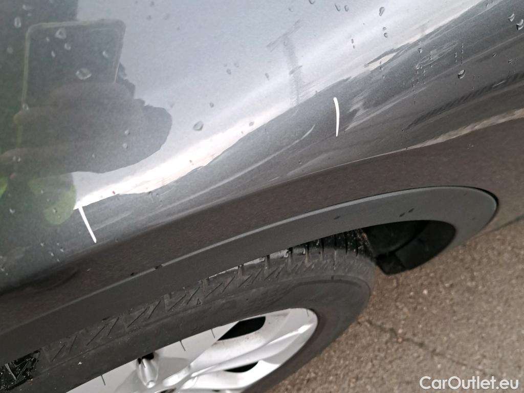  Bmw  X2 BMW  / 2017 / 5P / todoterreno sDrive18d (AC) #8